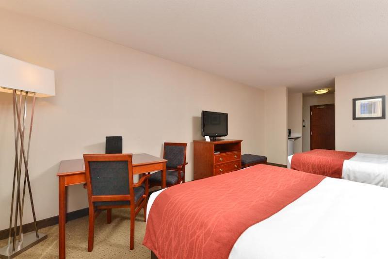 Comfort Inn & Suites South YYC Eksteriør bilde